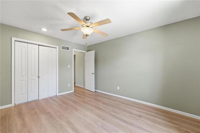 8709 N Hull Avenue, Kansas City, MO 64154