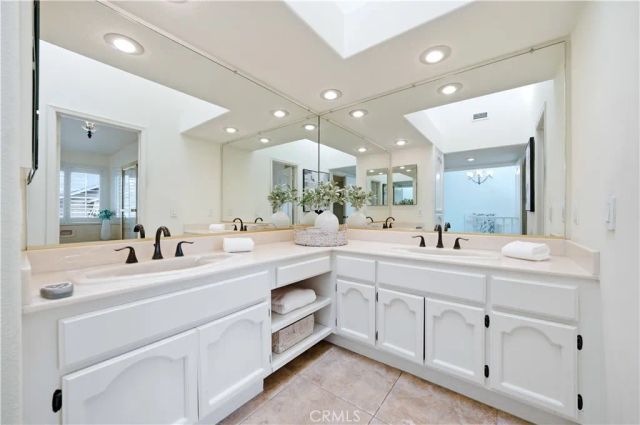 510 S Stoneham Court 102, Long Beach, CA 90803