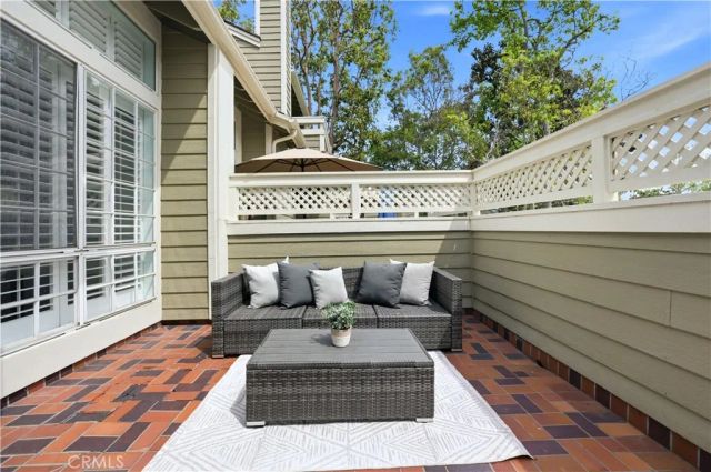 510 S Stoneham Court 102, Long Beach, CA 90803