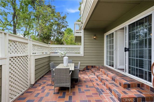 510 S Stoneham Court 102, Long Beach, CA 90803