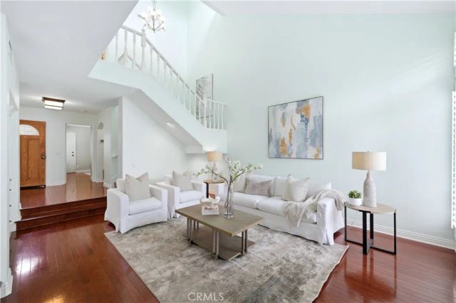 510 S Stoneham Court 102, Long Beach, CA 90803