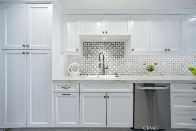 510 S Stoneham Court 102, Long Beach, CA 90803