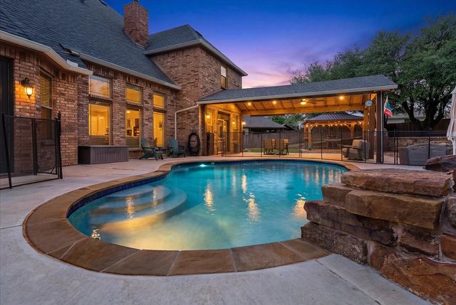 221 Adventus Court, Mansfield, TX 76063