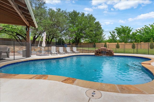 221 Adventus Court, Mansfield, TX 76063