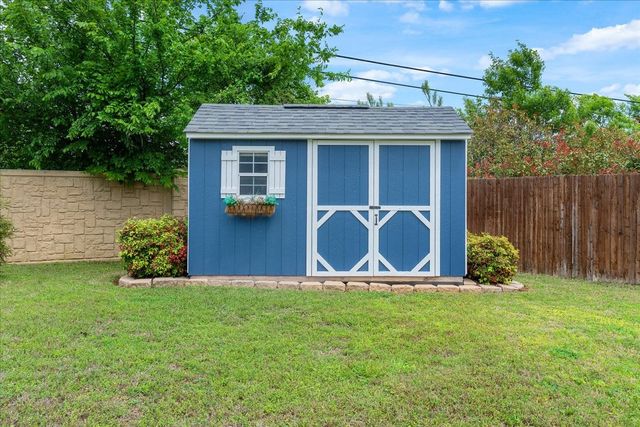 221 Adventus Court, Mansfield, TX 76063