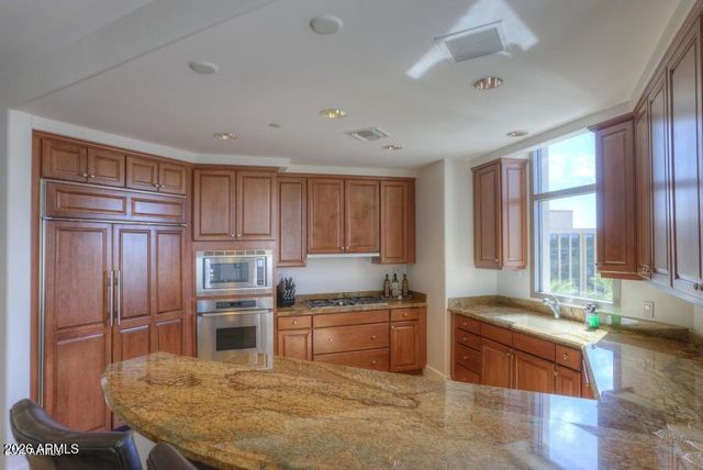 2211 E CAMELBACK Road 409, Phoenix, AZ 85016