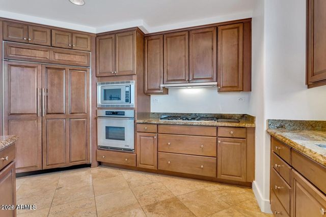 2211 E CAMELBACK Road 409, Phoenix, AZ 85016