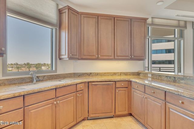 2211 E CAMELBACK Road 409, Phoenix, AZ 85016