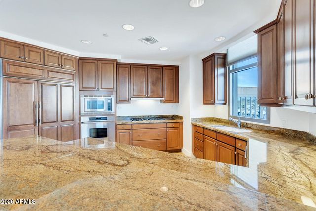 2211 E CAMELBACK Road 409, Phoenix, AZ 85016