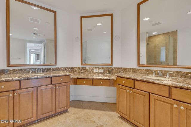 2211 E CAMELBACK Road 409, Phoenix, AZ 85016