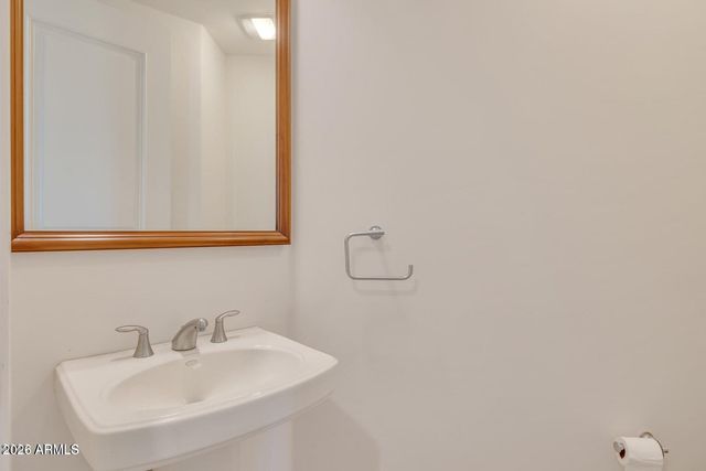 2211 E CAMELBACK Road 409, Phoenix, AZ 85016