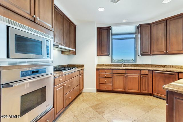 2211 E CAMELBACK Road 409, Phoenix, AZ 85016