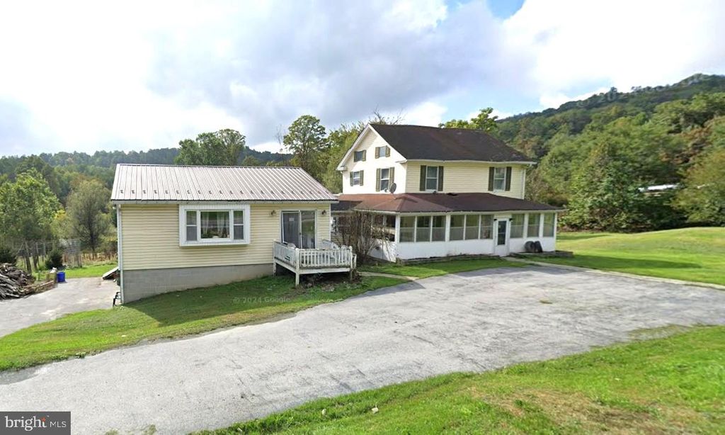 1300 OLD WAYNESBORO RD, Fairfield, PA 17320