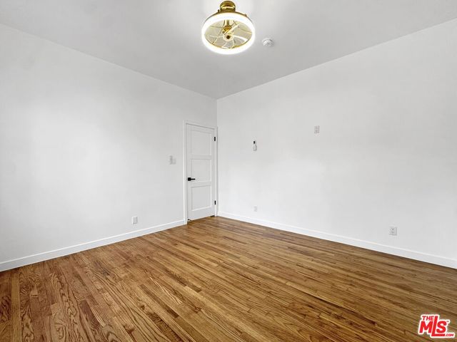 5932 Willoughby Avenue, Hollywood, CA 90038