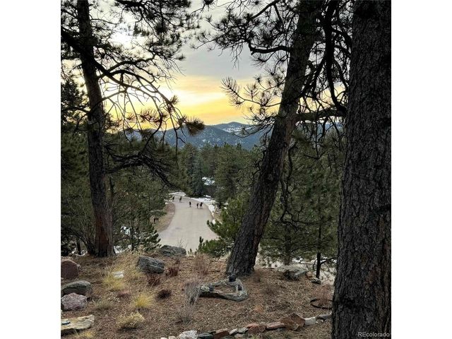 1624 Tamarac Dr, Golden, CO 80401