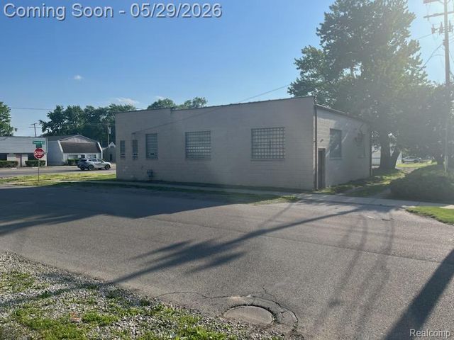 26902 W 7 Mile Road, Redford Charter Township, MI 48240