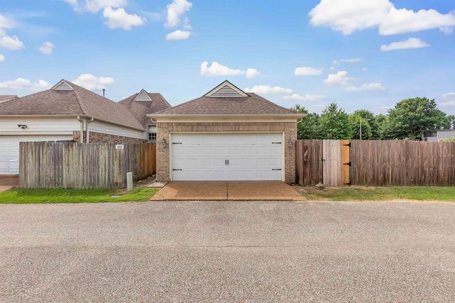9960 BOWMORE DR, Unincorporated, TN 38016