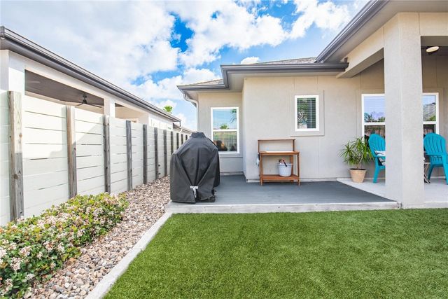 15661 THREE FATHOMS BANK Dr, Corpus Christi, TX 78418