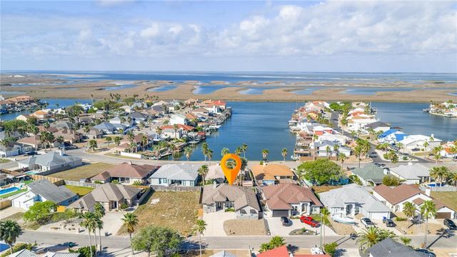 15661 THREE FATHOMS BANK Dr, Corpus Christi, TX 78418