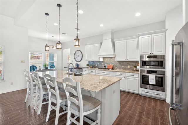 15661 THREE FATHOMS BANK Dr, Corpus Christi, TX 78418