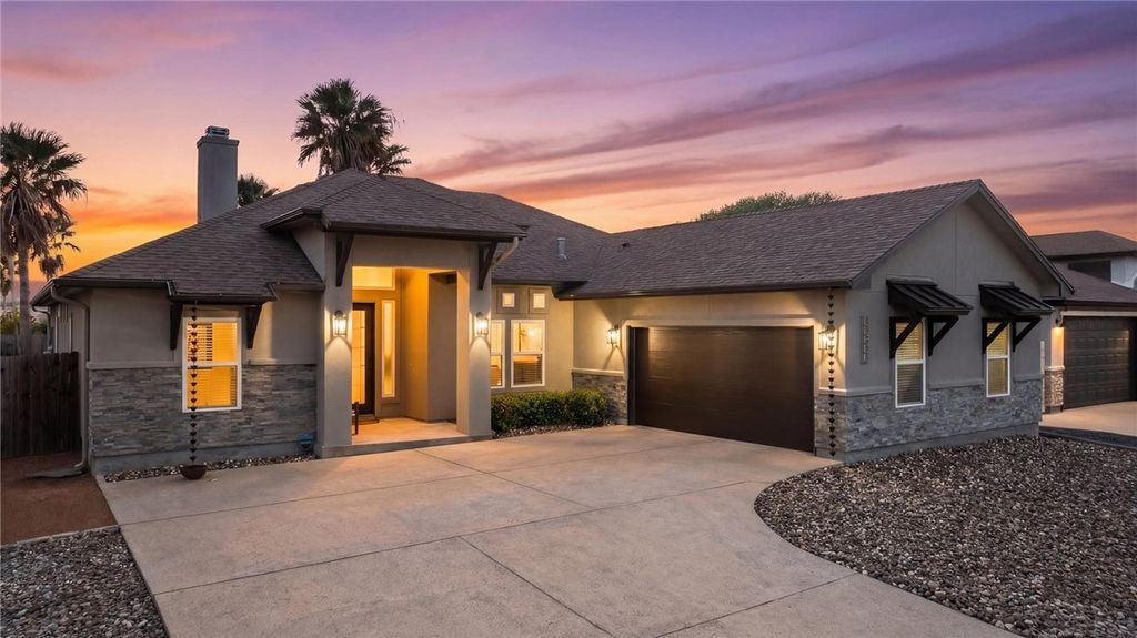 15661 THREE FATHOMS BANK Dr, Corpus Christi, TX 78418