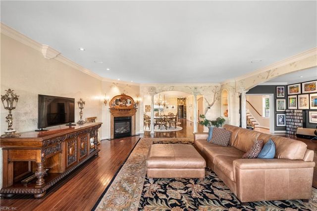 821 Arctic AVE, Virginia Beach, VA 23451