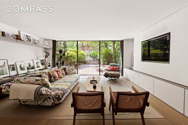 456 W 25th Street, New York City, NY 10001