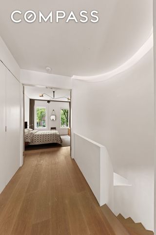 456 W 25th Street, New York City, NY 10001