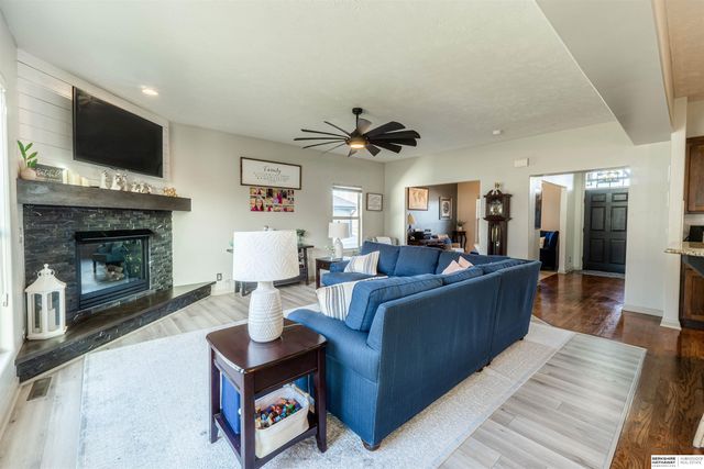 18127 Atlas Street, Omaha, NE 68130