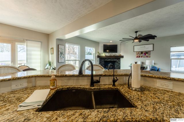 18127 Atlas Street, Omaha, NE 68130