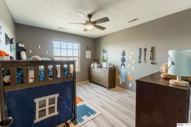 18127 Atlas Street, Omaha, NE 68130