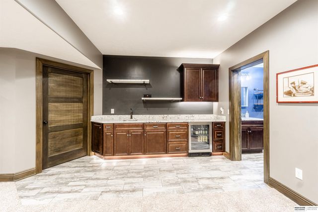 18127 Atlas Street, Omaha, NE 68130