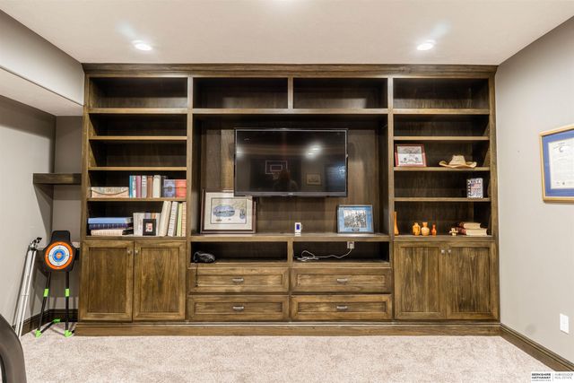 18127 Atlas Street, Omaha, NE 68130