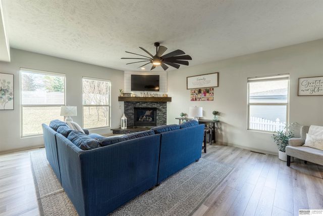 18127 Atlas Street, Omaha, NE 68130