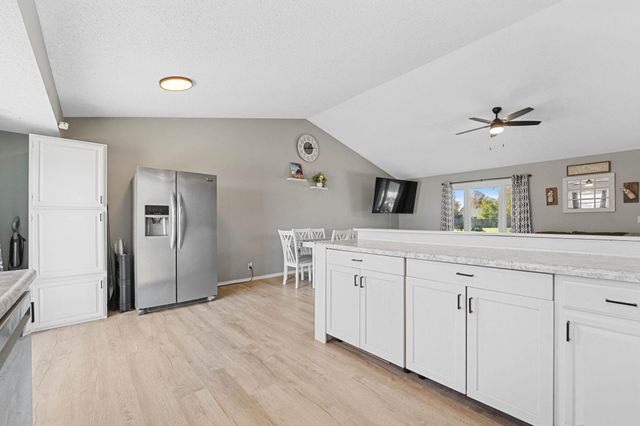 142 Champion St, Haysville, KS 67060