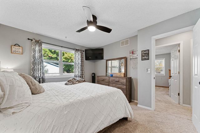 142 Champion St, Haysville, KS 67060