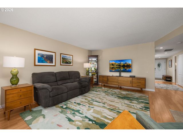 9625 Sw BRENTWOOD Pl, Portland, OR 97224