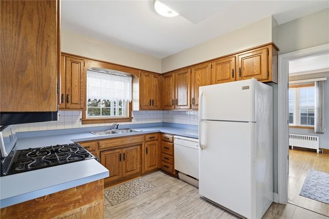 54 Downer Ave, Uniontown, PA 15401