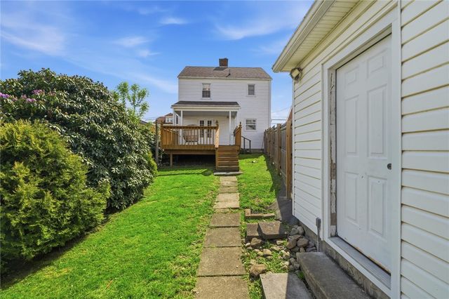 54 Downer Ave, Uniontown, PA 15401