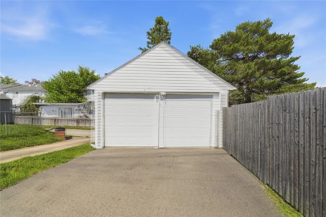 54 Downer Ave, Uniontown, PA 15401