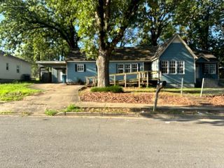 4207 W 15Th St, Little Rock, AR 72204