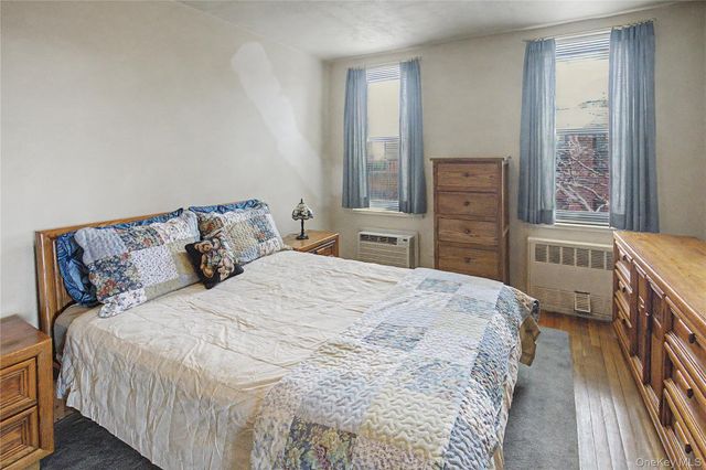 139-15 83rd Ave Ave 703, Briarwood, NY 11435