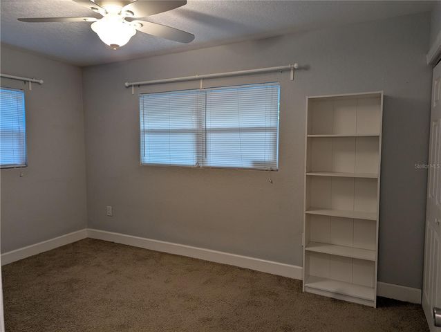 3613 KINGSTON STREET N, St Petersburg, FL 33713