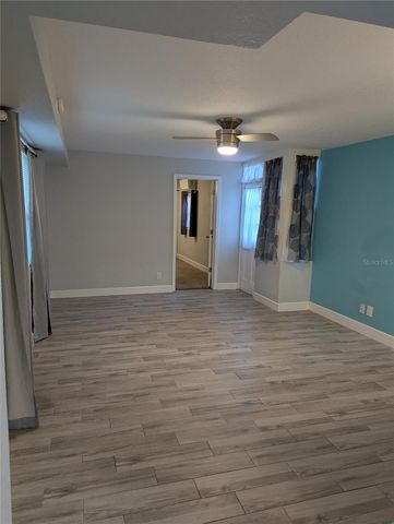 3613 KINGSTON STREET N, St Petersburg, FL 33713