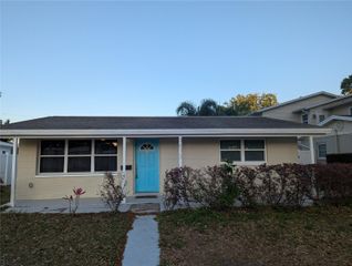 3613 KINGSTON STREET N, St Petersburg, FL 33713