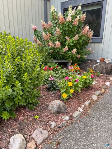 44 Heritage Village A, Southbury, CT 06488