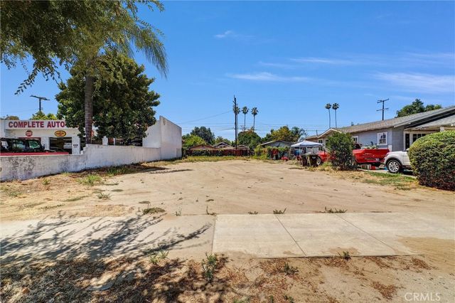 968 E Mission Boulevard, Pomona, CA 91766