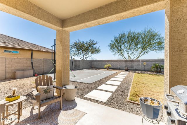 17249 W Spur Drive, Surprise, AZ 85387