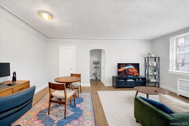 7 Greenridge Avenue B8, White Plains, NY 10605