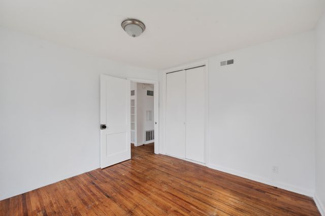 1926 E 24th St N, Wichita, KS 67219